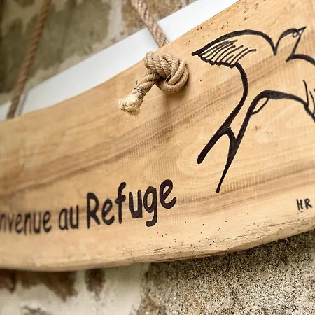 Le Refuge Du Neyrial, Calme Et Campagne